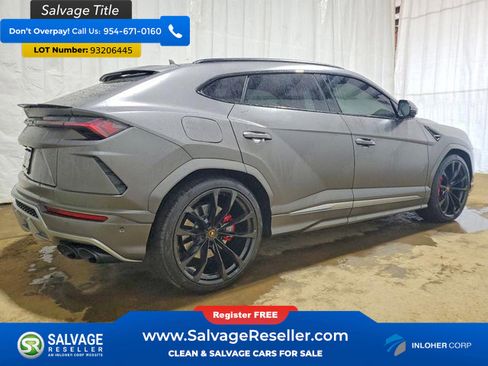 Used 2022 Lamborghini Urus AWD/4WD image 4