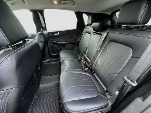 Used 2025 Ford Escape Platinum w/ Premium Technology Package AWD/4WD image 21