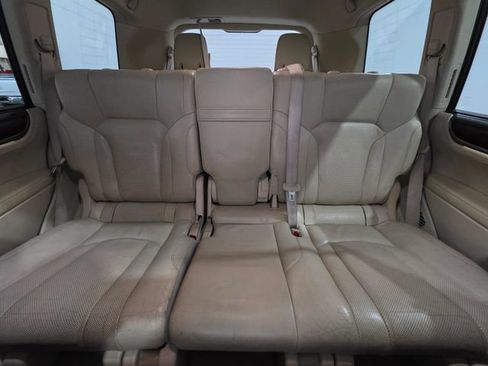 Used 2016 Lexus LX 570 4WD w/ Luxury Package image 15