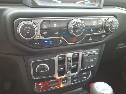 Used 2022 Jeep Wrangler Unlimited Rubicon 4xe w/ Steel Bumper Group image 16