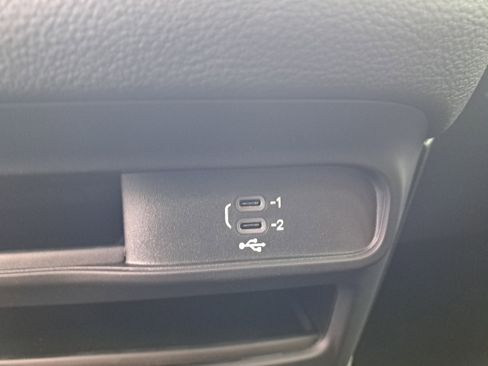 New 2026 Chrysler Pacifica Select w/ S Appearance Package image 18