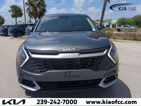 New 2025 Kia Sportage LX image 3