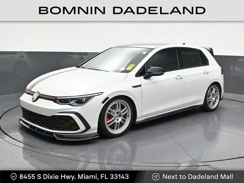 Used 2024 Volkswagen GTI SE FWD image 1