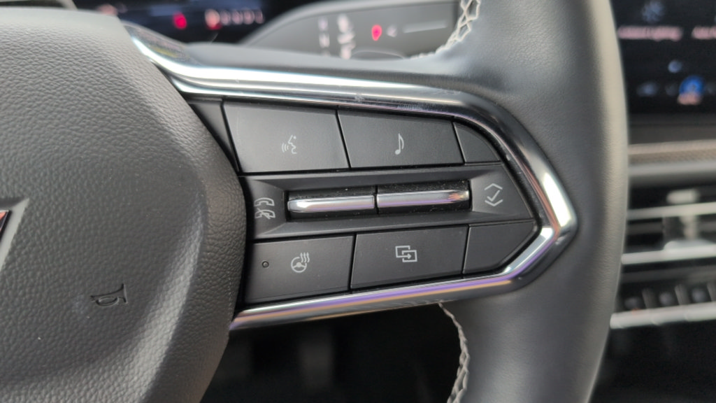 Used 2026 Chevrolet Traverse High Country w/ LPO, Floor Liner Package AWD/4WD image 15