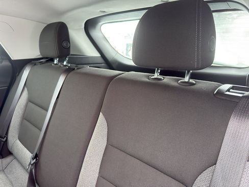 Used 2021 Chevrolet TrailBlazer LS image 31