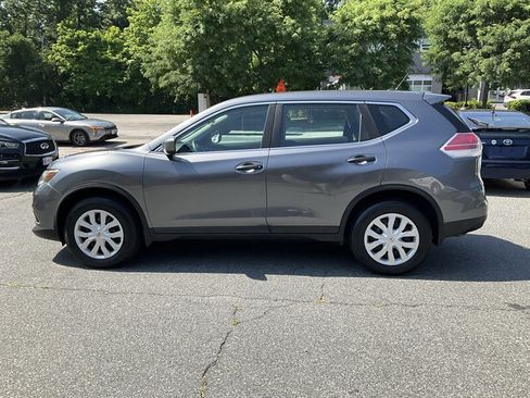 Used 2016 Nissan Rogue S AWD/4WD image 8