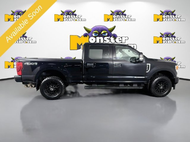 Used 2022 Ford F250 XLT w/ Black Appearance Package AWD/4WD image 4