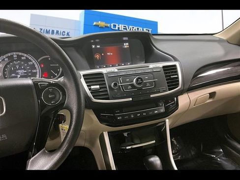 Used 2016 Honda Accord LX image 9