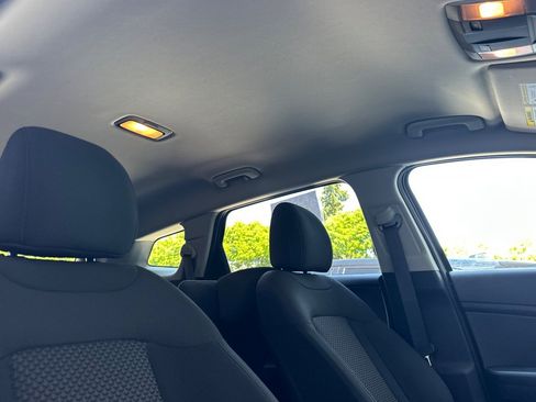 Certified 2025 Kia Sportage LX AWD/4WD image 19