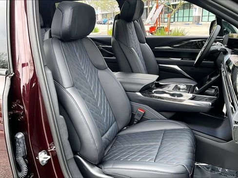 New 2026 Cadillac Escalade IQL Luxury w/ LPO, Floor Liner Package AWD/4WD image 34