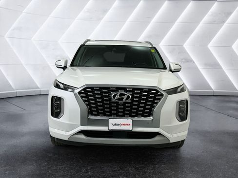 Used 2021 Hyundai Palisade Limited FWD image 2