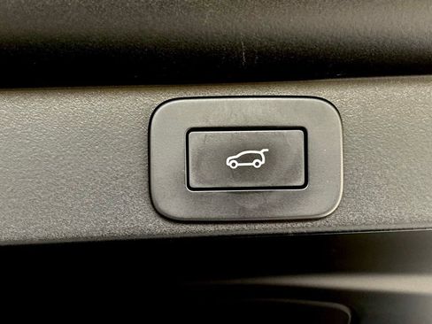 Used 2023 Land Rover Range Rover SE AWD/4WD image 32