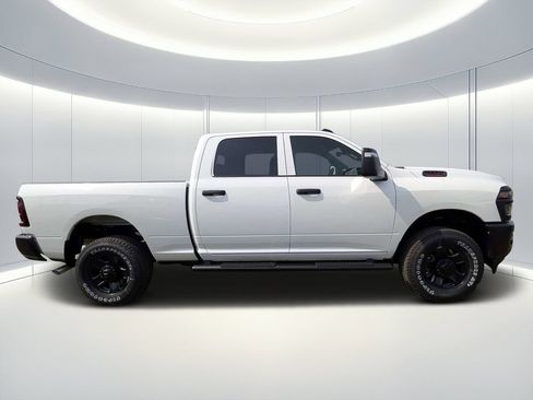 New 2026 RAM 2500 Tradesman AWD/4WD image 3