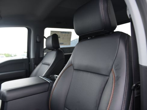 New 2026 Ford F250 Lariat w/ Black Appearance Package AWD/4WD image 16