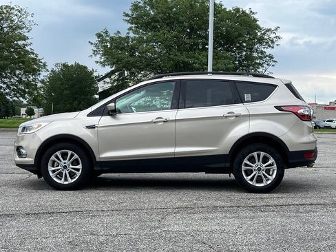 Used 2018 Ford Escape SEL FWD image 4