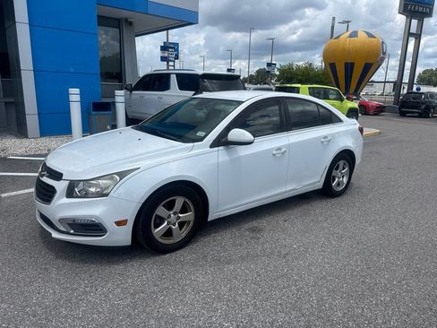 Used 2015 Chevrolet Cruze LT FWD image 1