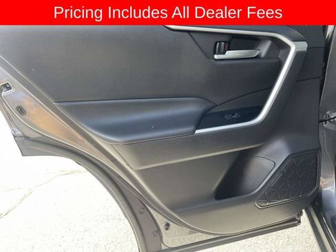 Used 2024 Toyota RAV4 XLE AWD/4WD image 15