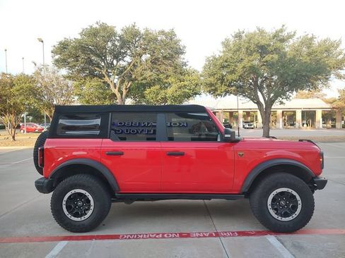 Used 2021 Ford Bronco Badlands AWD/4WD image 2