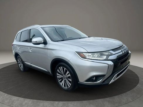 Used 2019 Mitsubishi Outlander SEL FWD image 3