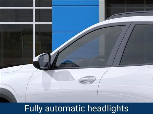 New 2026 Chevrolet Trax LT w/ LT Convenience Package FWD image 13