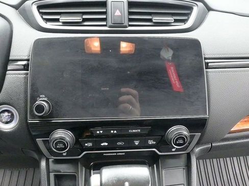 Used 2020 Honda CR-V Touring image 11