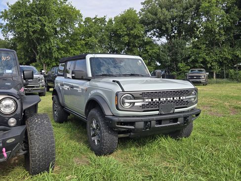 Used 2021 Ford Bronco Badlands AWD/4WD image 1