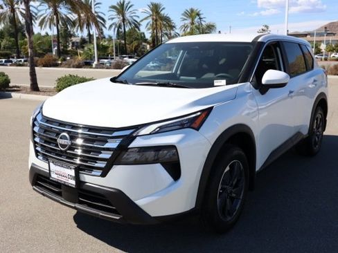 New 2026 Nissan Rogue SV image 8