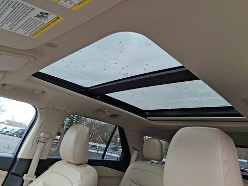 Certified 2023 Ford Explorer XLT w/ Equipment Group 202A image 16