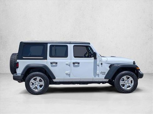 Used 2018 Jeep Wrangler Unlimited Sport S AWD/4WD image 4