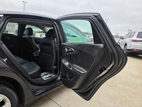 Used 2020 Chevrolet Malibu LT w/ Leather Package image 14