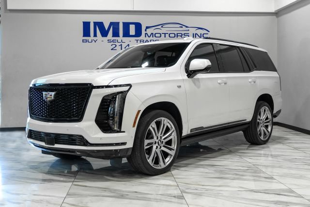 Used 2025 Cadillac Escalade Sport Platinum AWD/4WD image 2