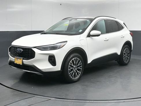 Certified 2024 Ford Escape Base w/ PHEV Premium Package image 3