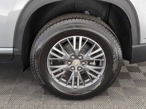 New 2026 Chevrolet Traverse LT w/ Enhanced Driving Package image 14