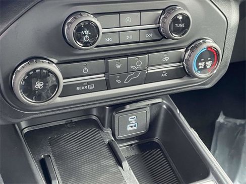 New 2025 Ford Bronco 4-Door image 10