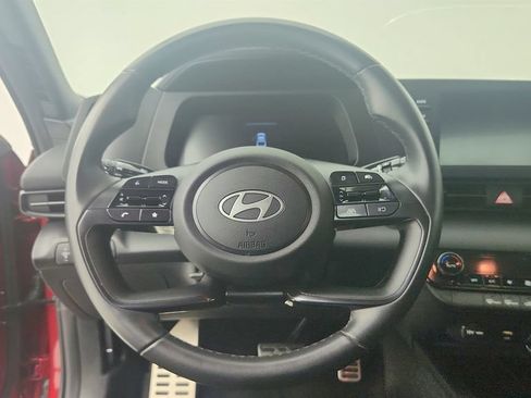 Used 2025 Hyundai Elantra Sport FWD image 13