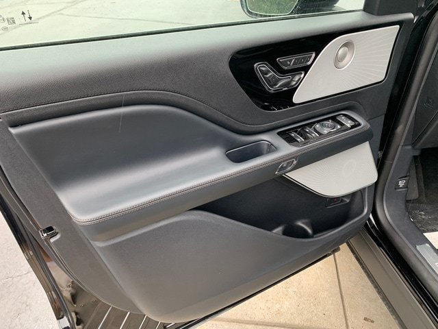 New 2026 Lincoln Aviator Reserve AWD/4WD image 19
