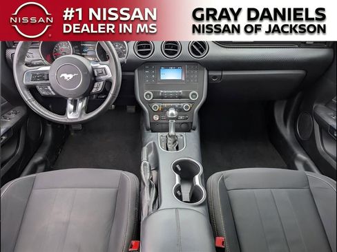 Used 2021 Ford Mustang Coupe image 8