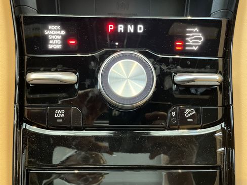 New 2025 Jeep Grand Cherokee L Summit w/ Advanced Protech Group IV image 28