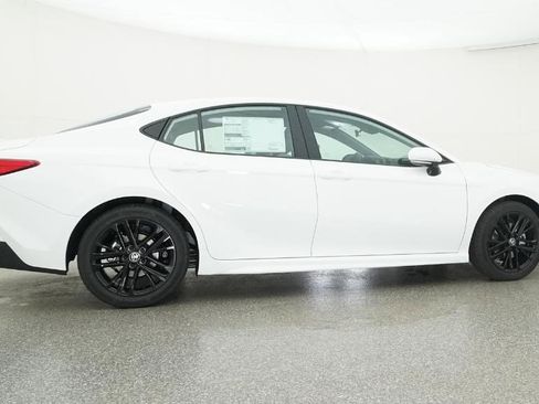 New 2026 Toyota Camry SE image 23