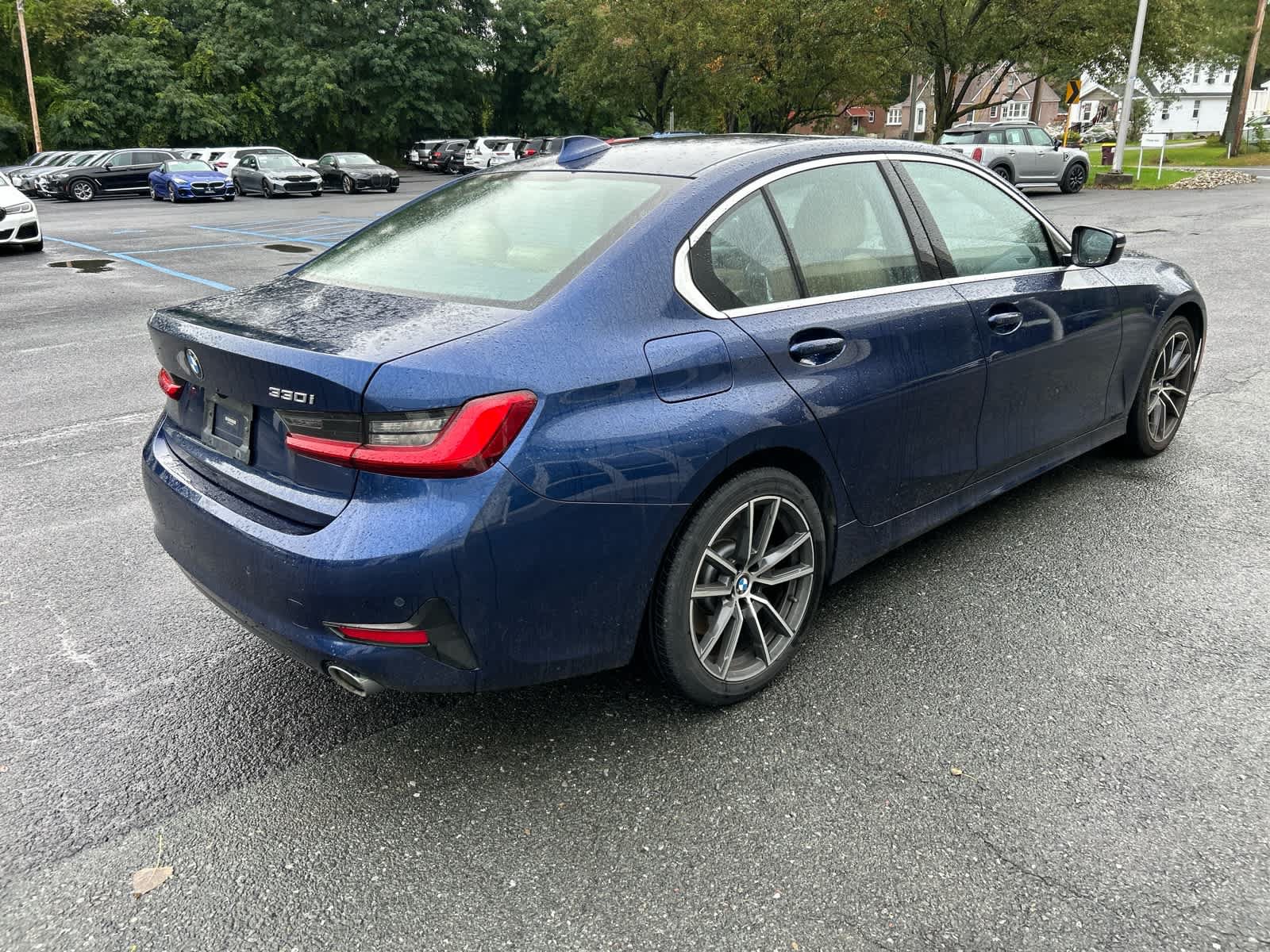 Used 2020 BMW 330i xDrive Sedan w/ Convenience Package AWD/4WD image 5