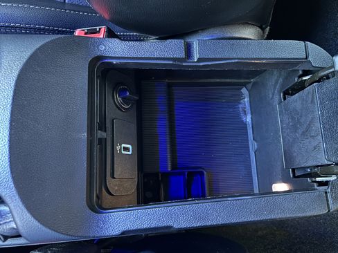 Used 2019 Ford Mustang GT Premium image 29