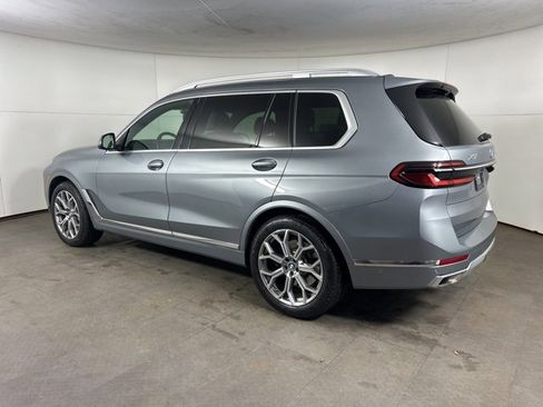 Used 2023 BMW X7 xDrive40i w/ Executive Package image 5