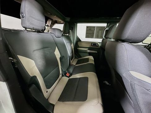 Used 2022 Ford Bronco Wildtrak AWD/4WD image 31