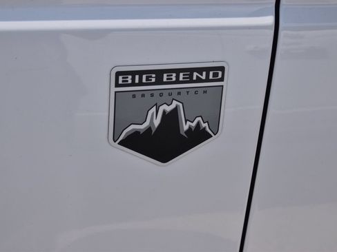 Certified 2023 Ford Bronco Big Bend w/ Sasquatch Package AWD/4WD image 14