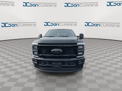 New 2025 Ford F250 XLT w/ Black Appearance Package