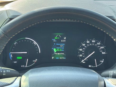 Certified 2024 Toyota Sienna XLE Woodland Edition AWD/4WD image 14