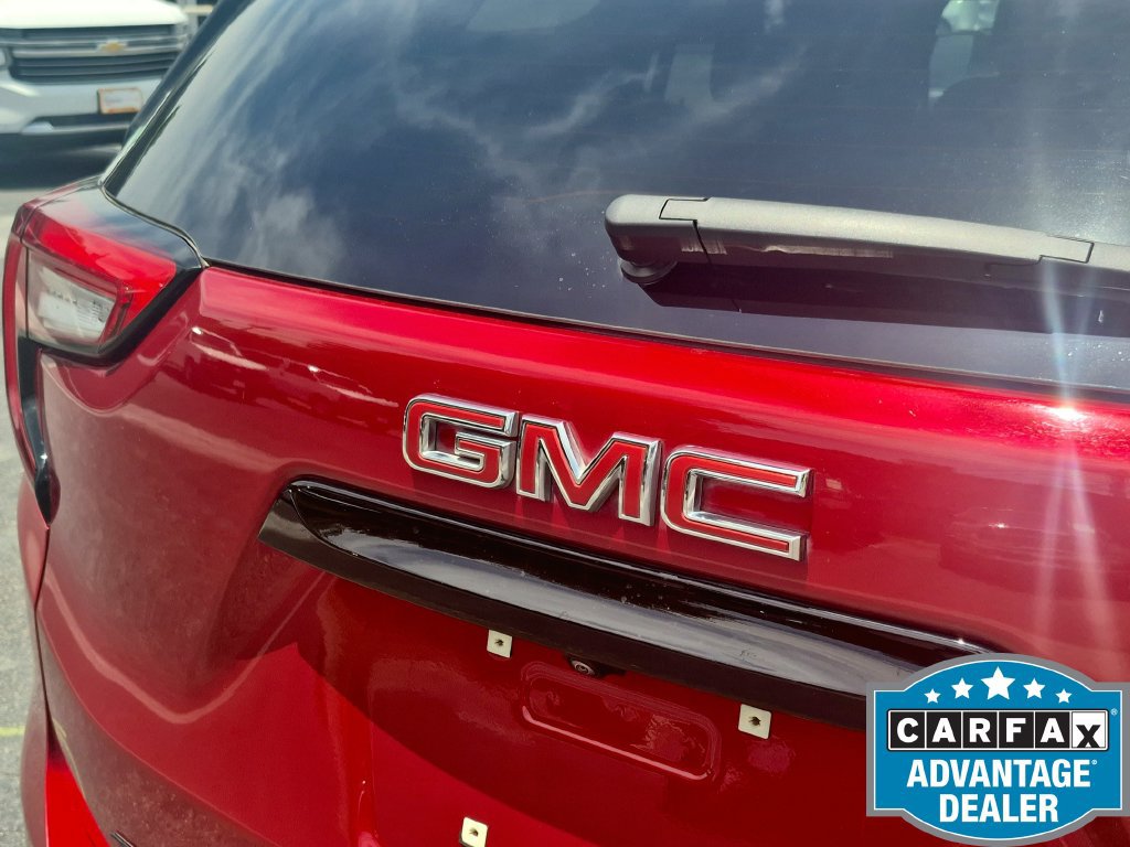 Used 2024 GMC Terrain SLT w/ Elevation Edition FWD image 32