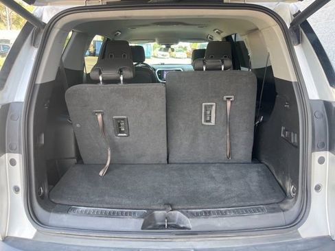 Used 2019 GMC Acadia SLE w/ Driver Alert Package I image 34