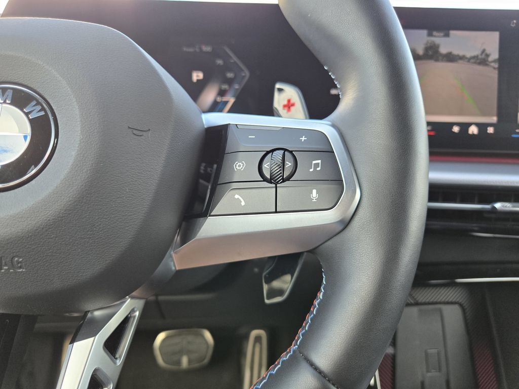 Certified 2025 BMW X1 M35i w/ Shadowloine Package AWD/4WD image 31