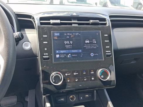 Used 2023 Hyundai Tucson SEL FWD image 19